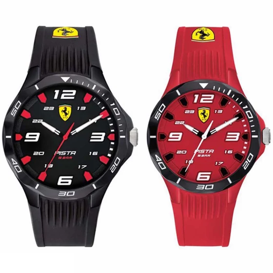 Scuderia Ferrari Pista karóra szett 0870047
